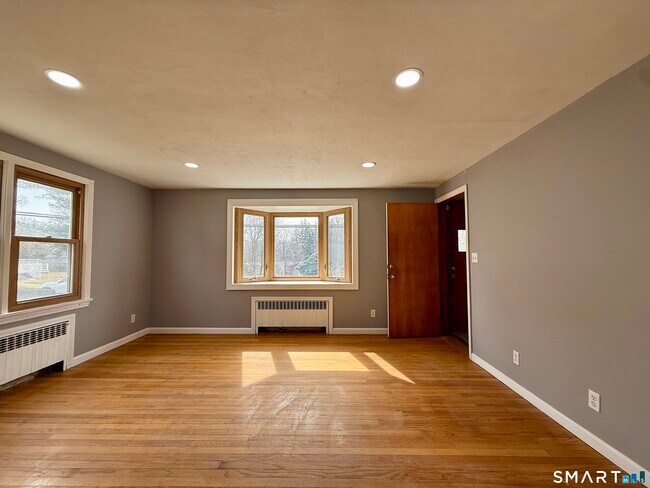 Foto del edificio - 37 Alexander Ave