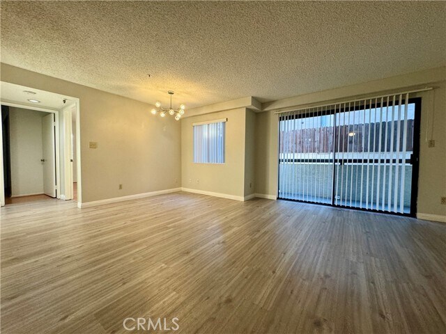 Foto del edificio - 987 E Del Mar Blvd