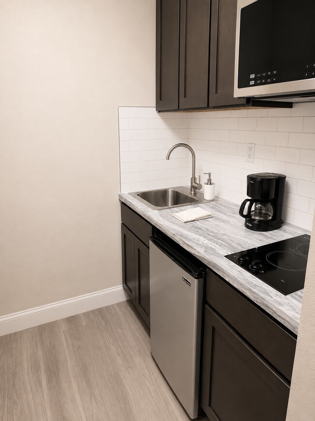 Building Photo - Siegel Select Orlando