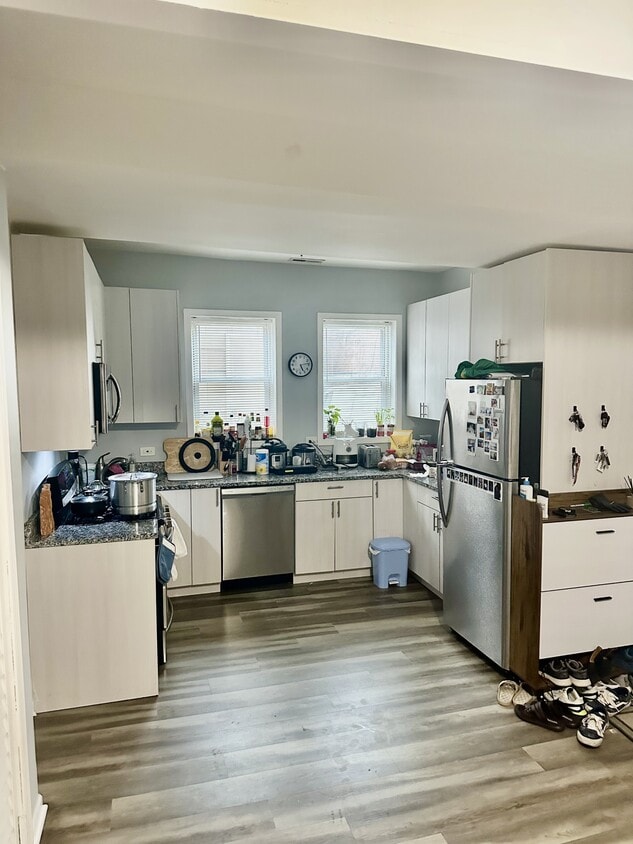 Primary Photo - 2216 W 24th St