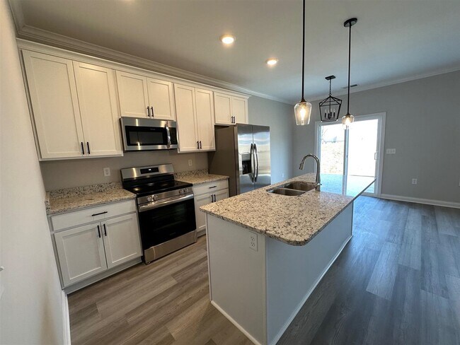 Building Photo - 6469 Fortuna Ave