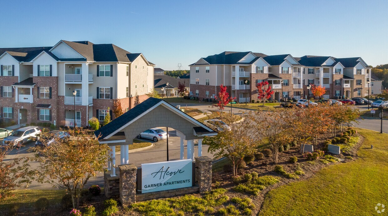 Alcove Garner 100199 Cleveland Crossing Dr Garner, NC Apartments