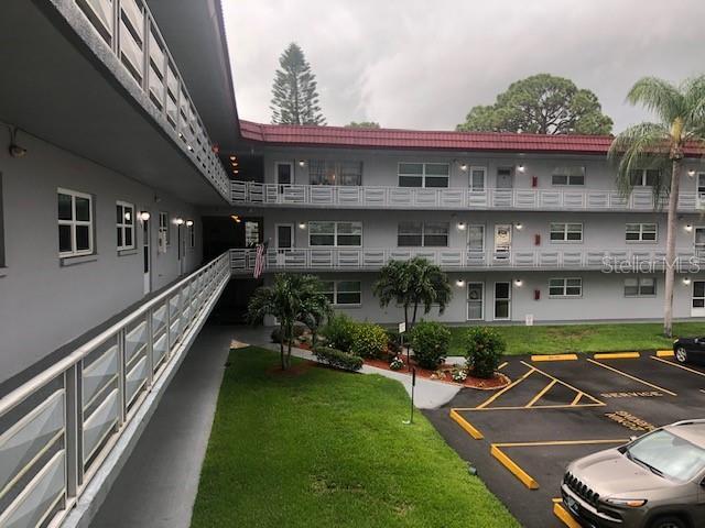 Foto del edificio - 5660 80th St N