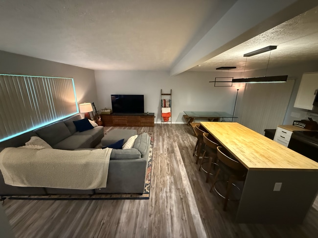 Foto del edificio - Bradwell Property