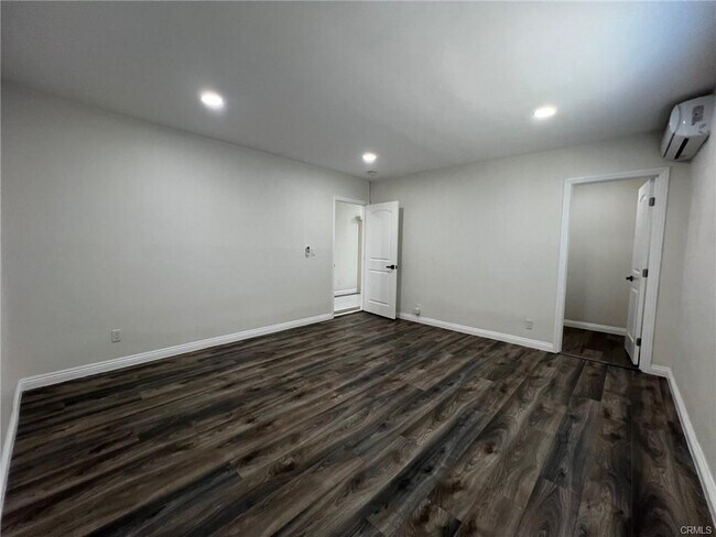 Foto del edificio - 5246 Hallowell Ave