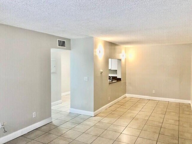 Foto del edificio - 6043 10th Ave N