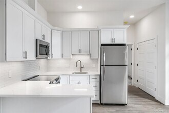 Building Photo - 1083 US-9