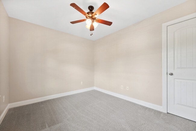 Foto del edificio - 1359 Town Home Dr