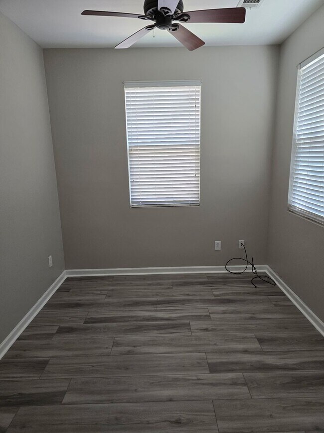 Foto del edificio - Beautiful 3 bed 2.5 bath available in Rive...