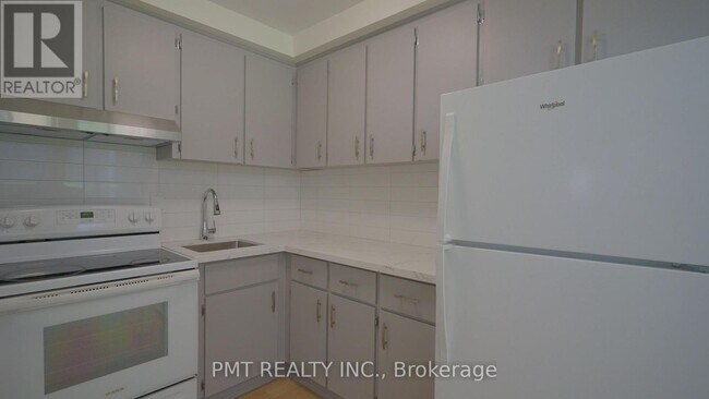 Photo du bâtiment - 137 Brookhaven Dr