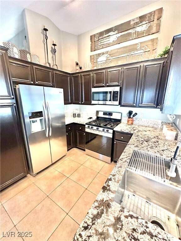 Foto del edificio - 3329 N Hidden Ridge St