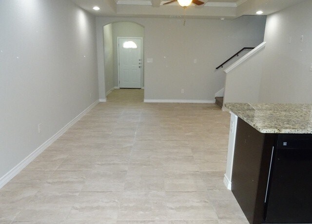 Foto del edificio - 16906 Dancing Ava #2, Selma, TX 78154