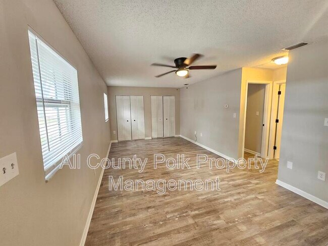 Foto del edificio - 455 Buck Moore Rd