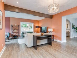 Building Photo - 420 S Center St Building Photo - 420 S Center St