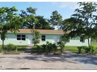 Building Photo - 4607-4611 Coconut Rd
