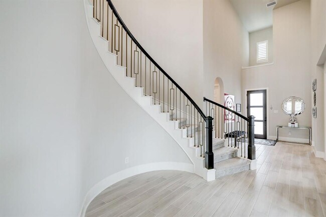 Building Photo - 2507 Tradewind Pass Dr