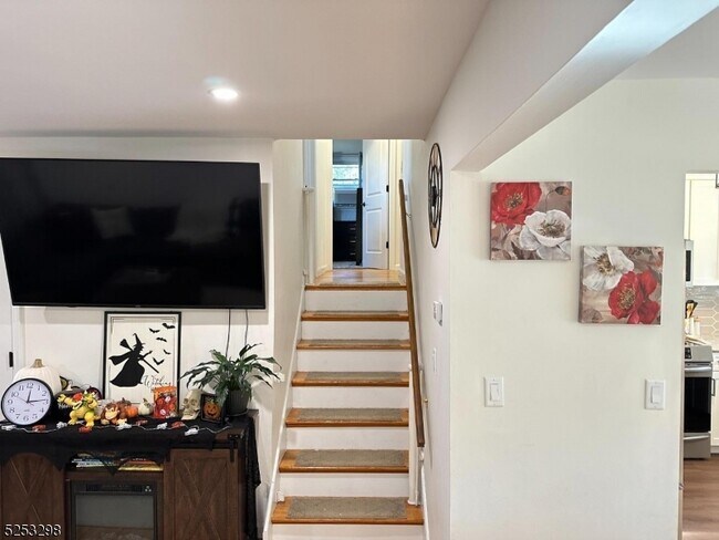 Foto del edificio - 20 White Birch Ln