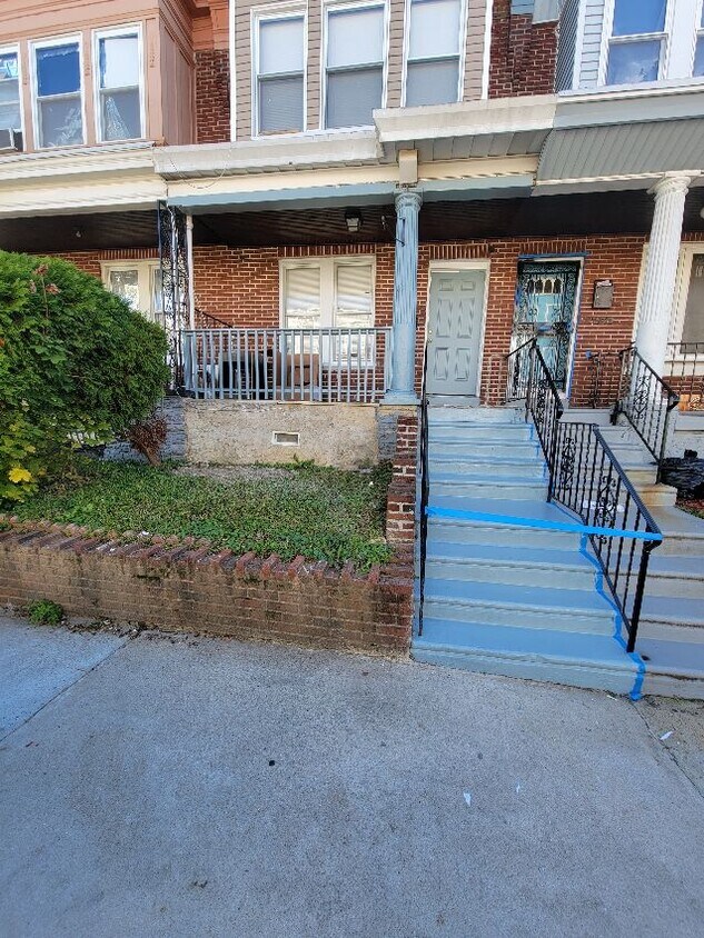 Primary Photo - 1232 E Stafford St