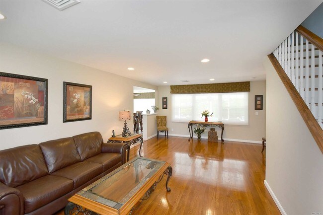 Building Photo - 2506 Rose Pl