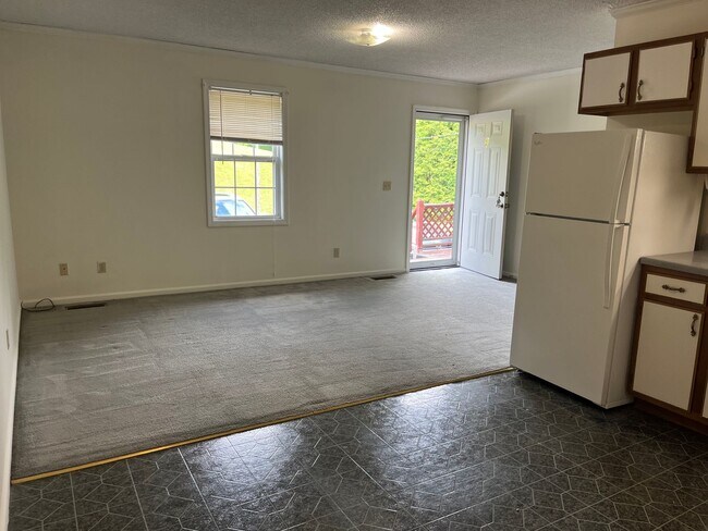 Building Photo - One bedroom rental