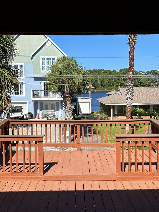 Foto del edificio - 7129 S Lagoon Dr