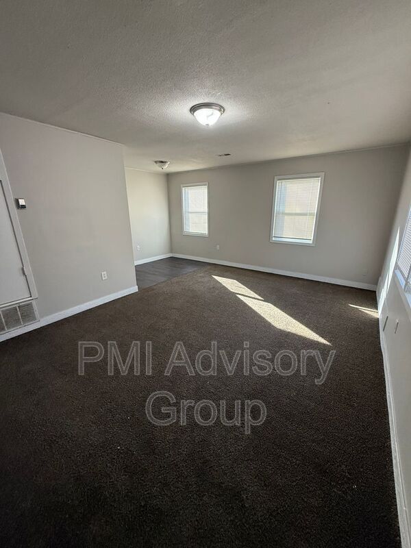 Foto del edificio - 529 SE 36th St