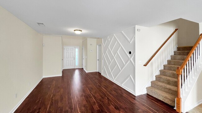 Building Photo - 4824 Willow Brook Ln