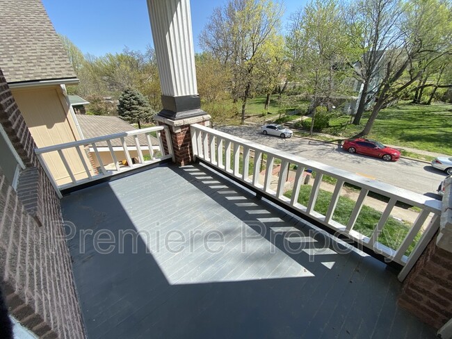 Building Photo - 2830 Harrison St