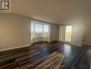 Building Photo - 333 Commissioners Rd W