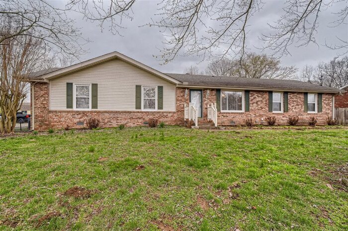 Foto principal - 115 Creekwood Lane, Hendersonville, TN, 37075