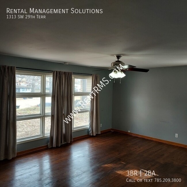 Building Photo - *BONUS LIVING ROOM* 1313 SW 29th Terr- 3 B...
