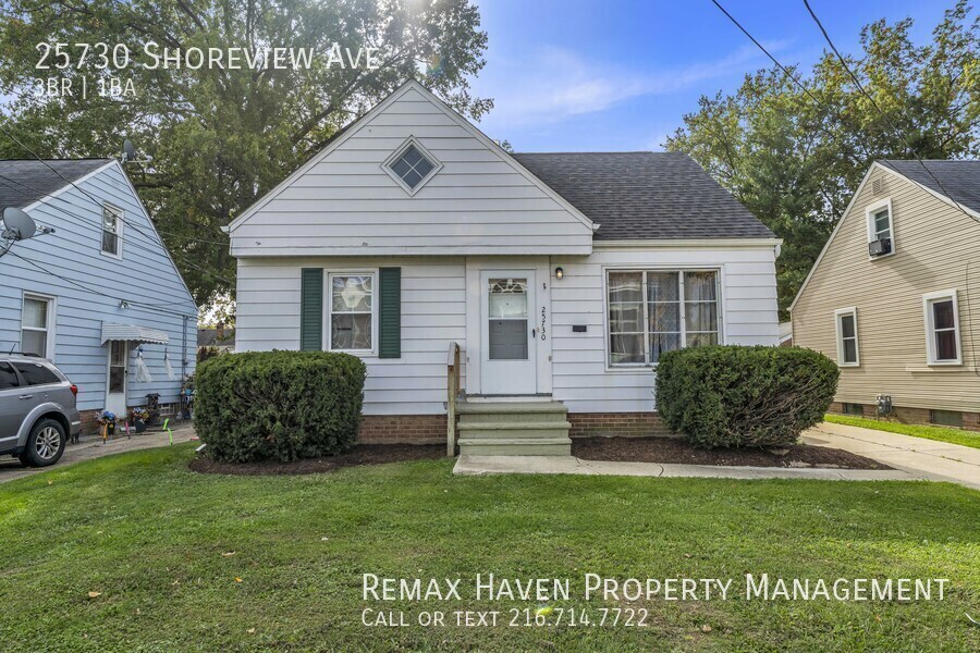 Foto principal - 25730 Shoreview Ave