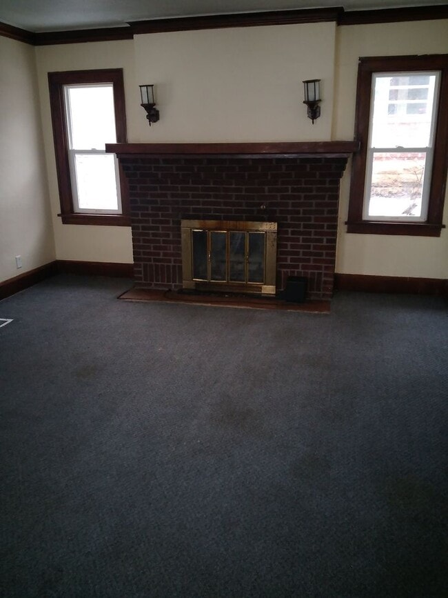 Building Photo - 3 Bedroom Home for Rent