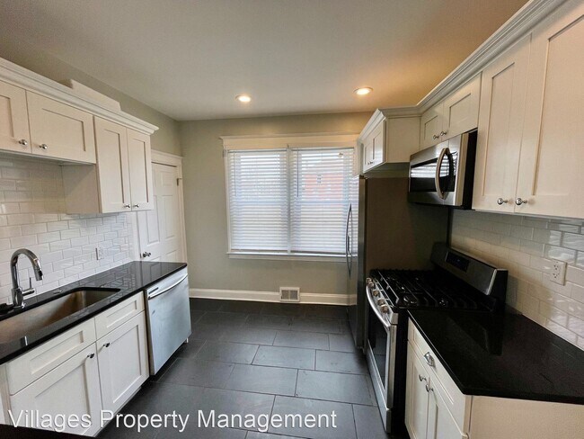Foto del edificio - 3 br, 2 bath House - 2433 Townsend