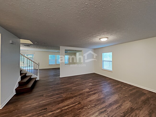 Building Photo - 94 Candy Lilly Court