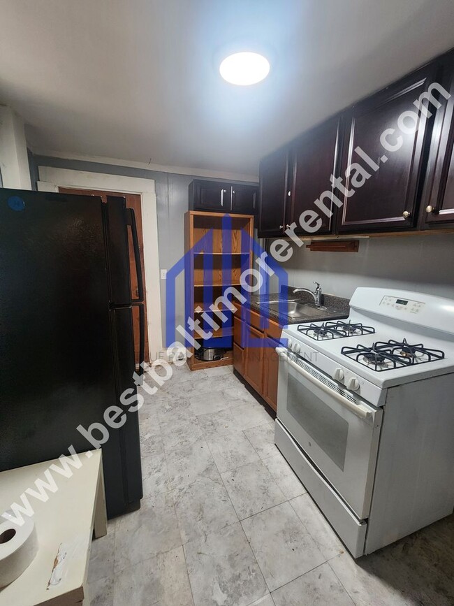 Foto del edificio - 2 Bedroom Home Available in West Baltimore