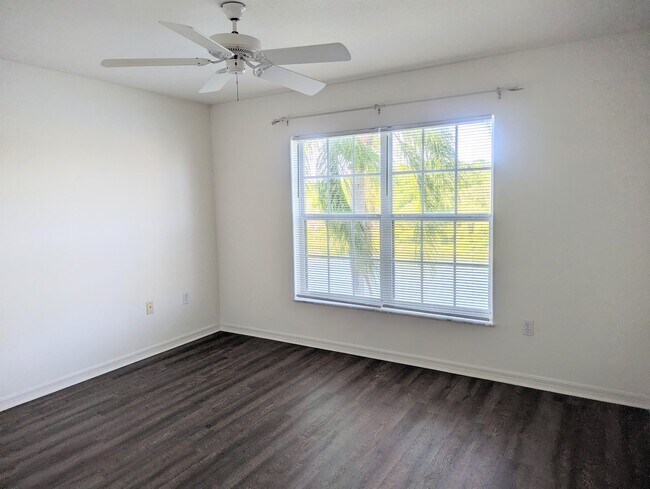 Building Photo - 8350 Wingate Dr