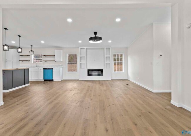 Foto del edificio - 1051 Steger Rd