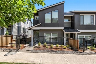 Building Photo - 11234 SE 162nd Ave