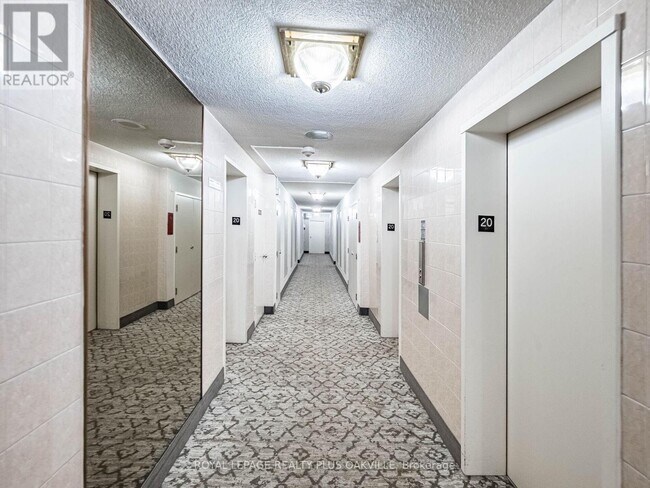 Photo du bâtiment - 3100 Kirwin Ave