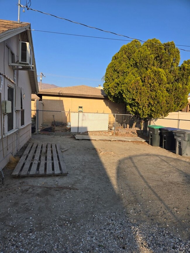 Building Photo - 1+ 1 Bed 1 Bath Cottage in San Jacinto $1395.00