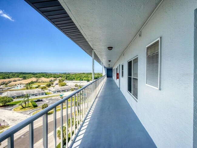 Foto del edificio - 4939 Floramar Terrace