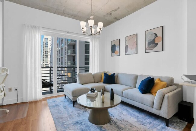 Foto del edificio - 137 NE 2nd Ave