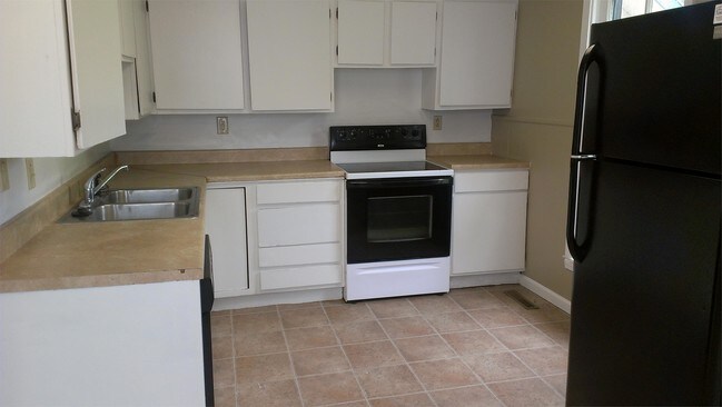 Foto del edificio - 327 W Market St