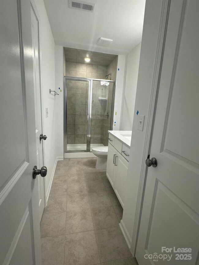 Foto del edificio - 9458 Senator Royall Dr