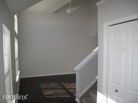 Building Photo - 2 br, 2.5 bath Condo - 39424 Springwater Dr