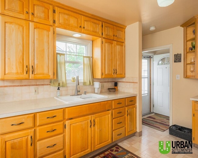 Building Photo - Charming 3-Bedroom Home in the Heart of Sp...