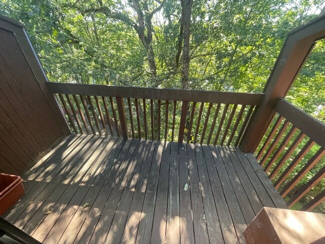 Building Photo - Fabulous 2 bed 2 bath Sunderland Heights C...