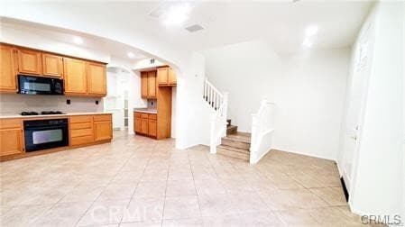 Building Photo - 139 Topaz