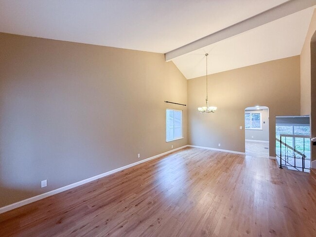 Foto del edificio - Well Maintained Twin Creeks Home in San Ramon